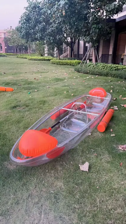 WOLANG customer kayak photo 1